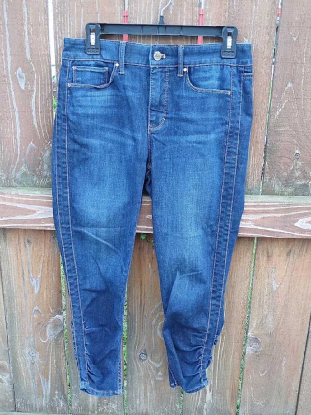 White House Black Market Skinny Crop Jeans Sz. 8P
